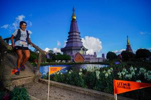 BIB: 3433
                            <button type="button" onclick="openModal(19235626)" class="btn btn-primary btn-sm float-right btn-popup" data-toggle="modal" data-target=".modal-high-quality">
                        <i class="fas fa-shopping-cart"></i> Add to Cart
                    </button>
                                            <button type="button" onclick="isThisMe(19235626, true)" class="btn btn-success btn-sm float-right btn-popup btn-isme hidden" data-toggle="tooltip" data-placement="bottom" title="นี่คือรูปของคุณใช่ไหม คลิกที่นี่เพื่อเอาเข้าอัลบั้ม">
                        <i class="fas fa-plus"></i> Add to album
                    </button>
                    <button type="button" onclick="isThisMe(19235626, false)" class="btn btn-warning btn-sm float-right btn-popup btn-isnotme hidden">
                        <i class="fas fa-ban"></i> Remove from album
                    </button>